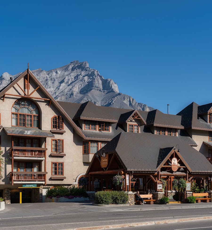 Banff Caribou Lodge & Spa exterior view, Banff Avenue